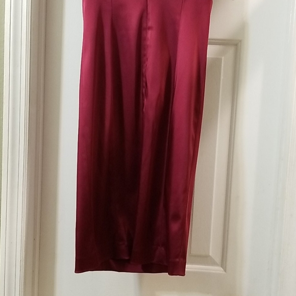 Dress - Picture 5 of 5